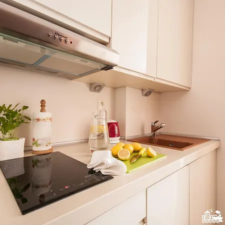 Apartment Plac Unii Studio By Sleepingcar Warsaw